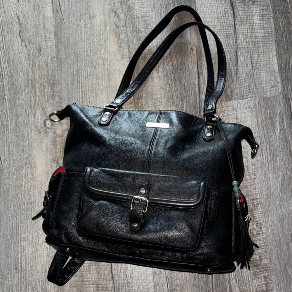 Lily Jade Elegant Black Leather Shoulder Bag